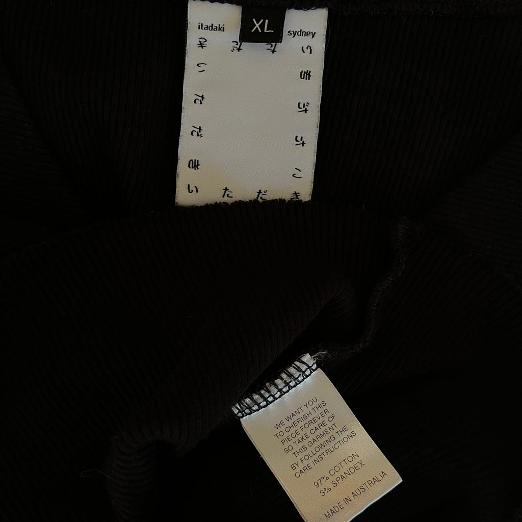 ITADAKI Kimono Ribbed Top in Black Size XL.
