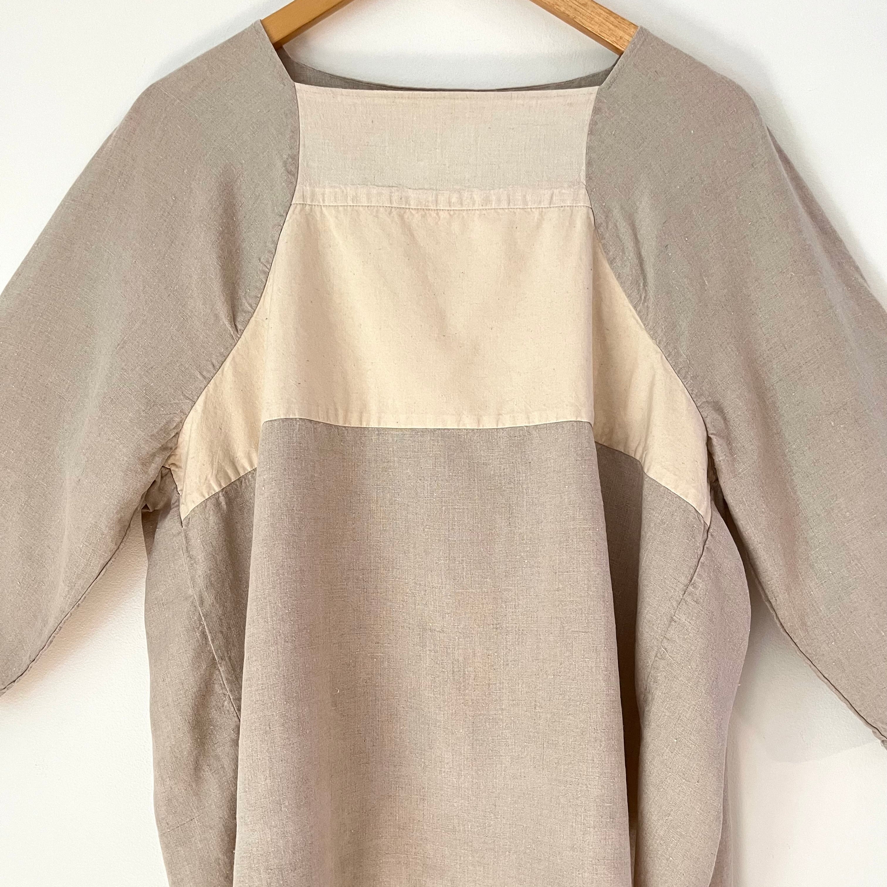 Veritecoeur Linen Back Gather Top in Kinari Size F/One Size.