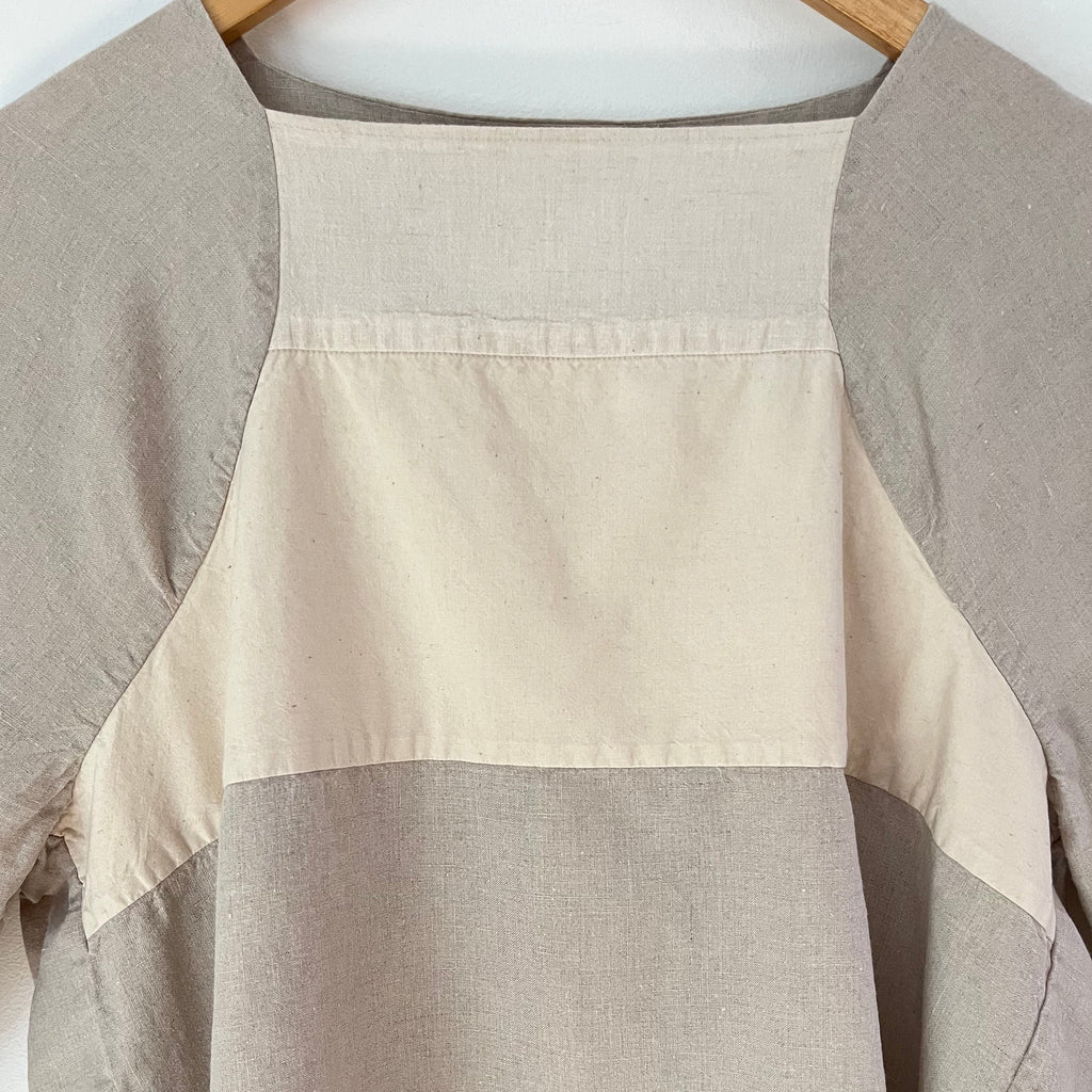 Veritecoeur Linen Back Gather Top in Kinari Size F/One Size.