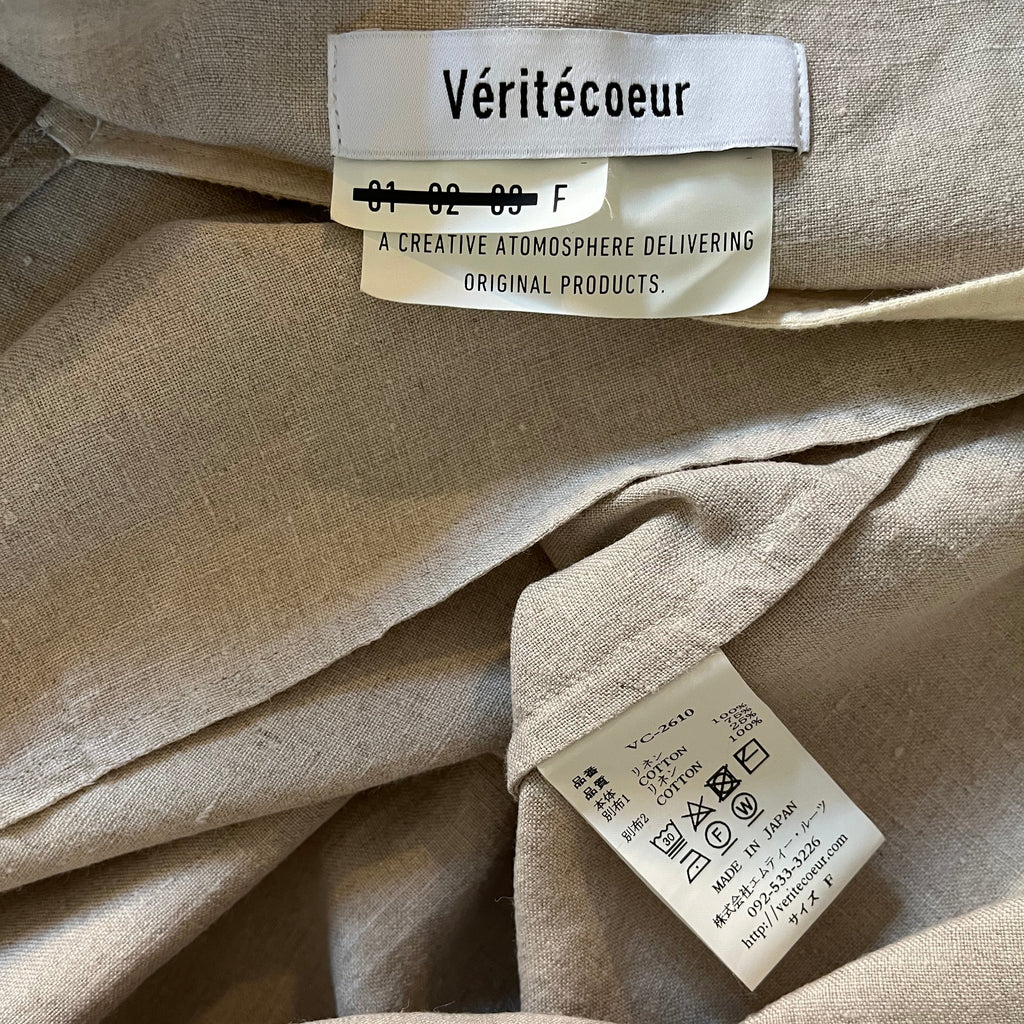 Veritecoeur Linen Back Gather Top in Kinari Size F/One Size.