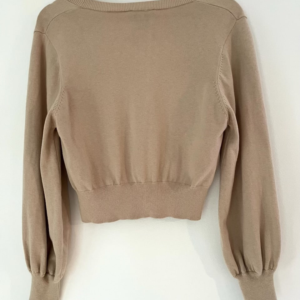 Ginia Cropped Cardigan in Oatmeal Size M.