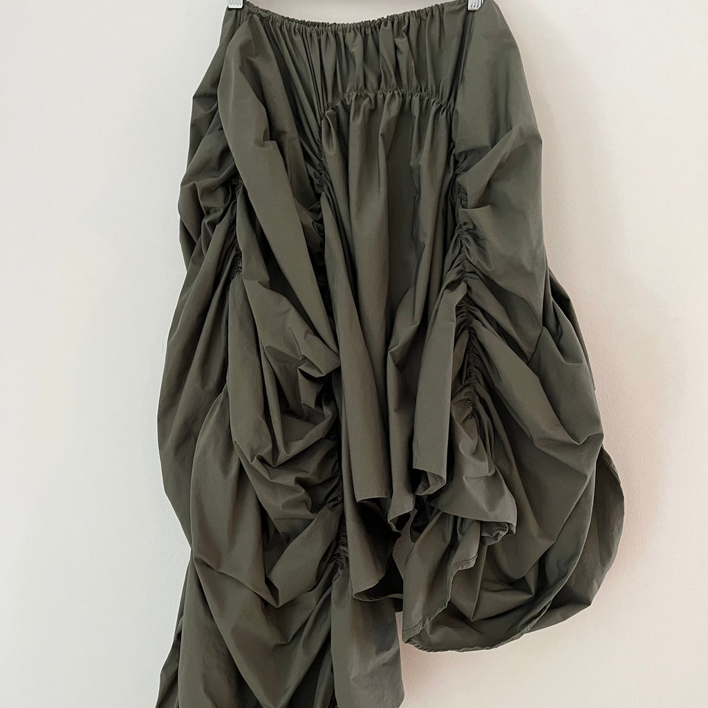 Caspar The Label VENUS Maxi Skirt in Green Size XS/S.