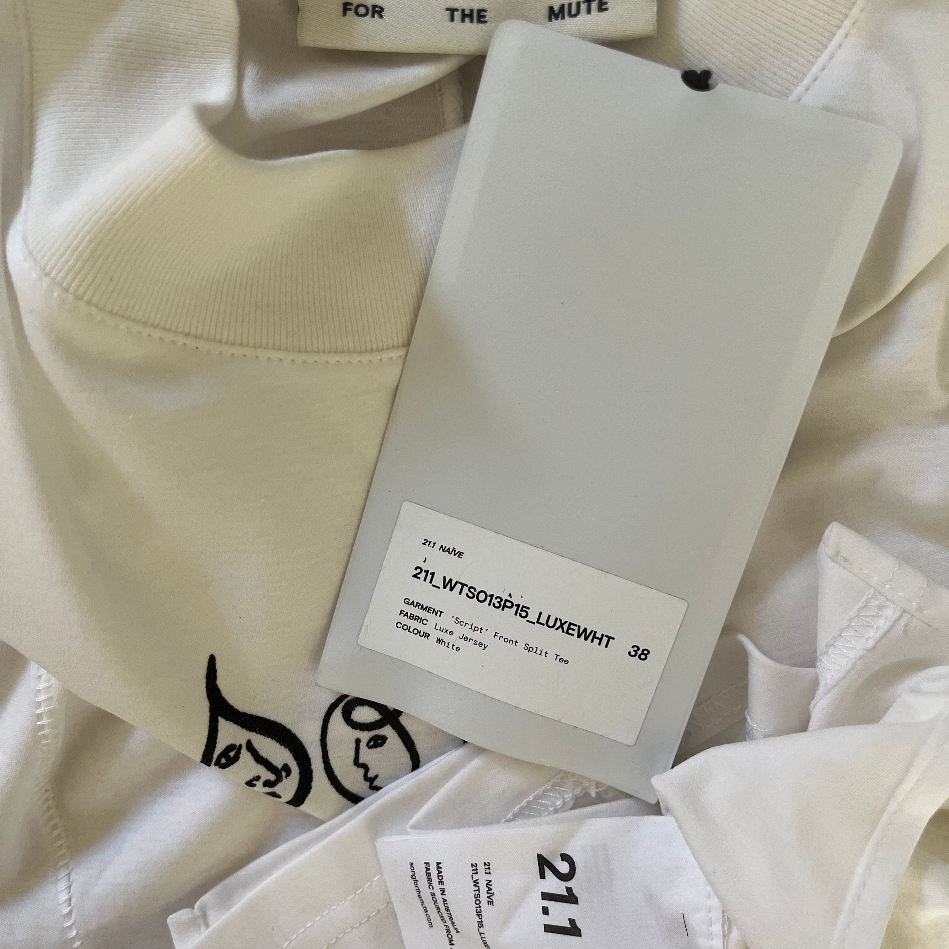 Song For The Mute BNWT SCRIPT Front Split Tee Size S.