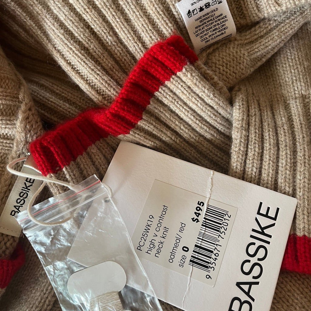 Bassike V neck Contrast Knit in Oatmeal/Red Size 0/AU6/XS.