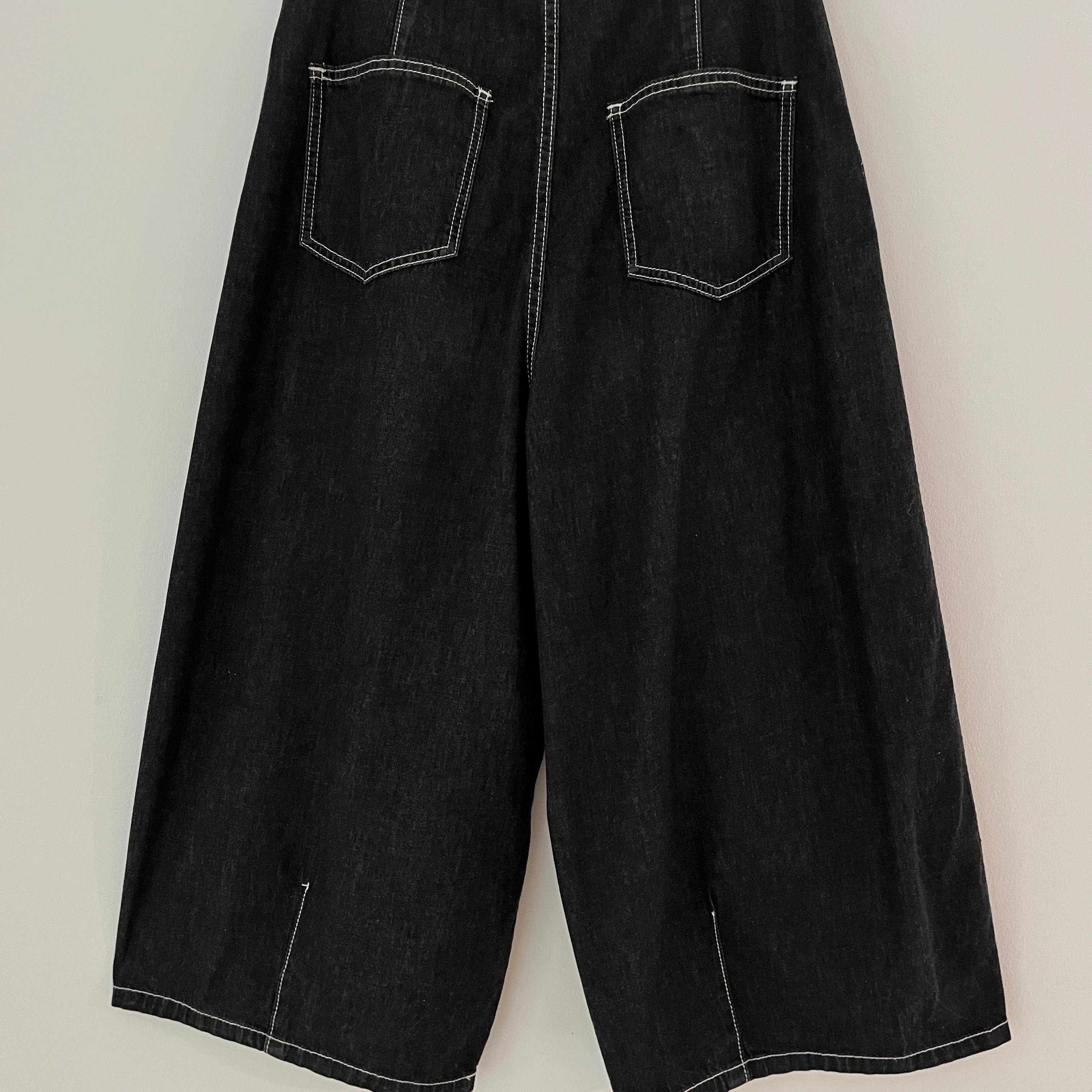 Zucca Barrel Jeans Size S.