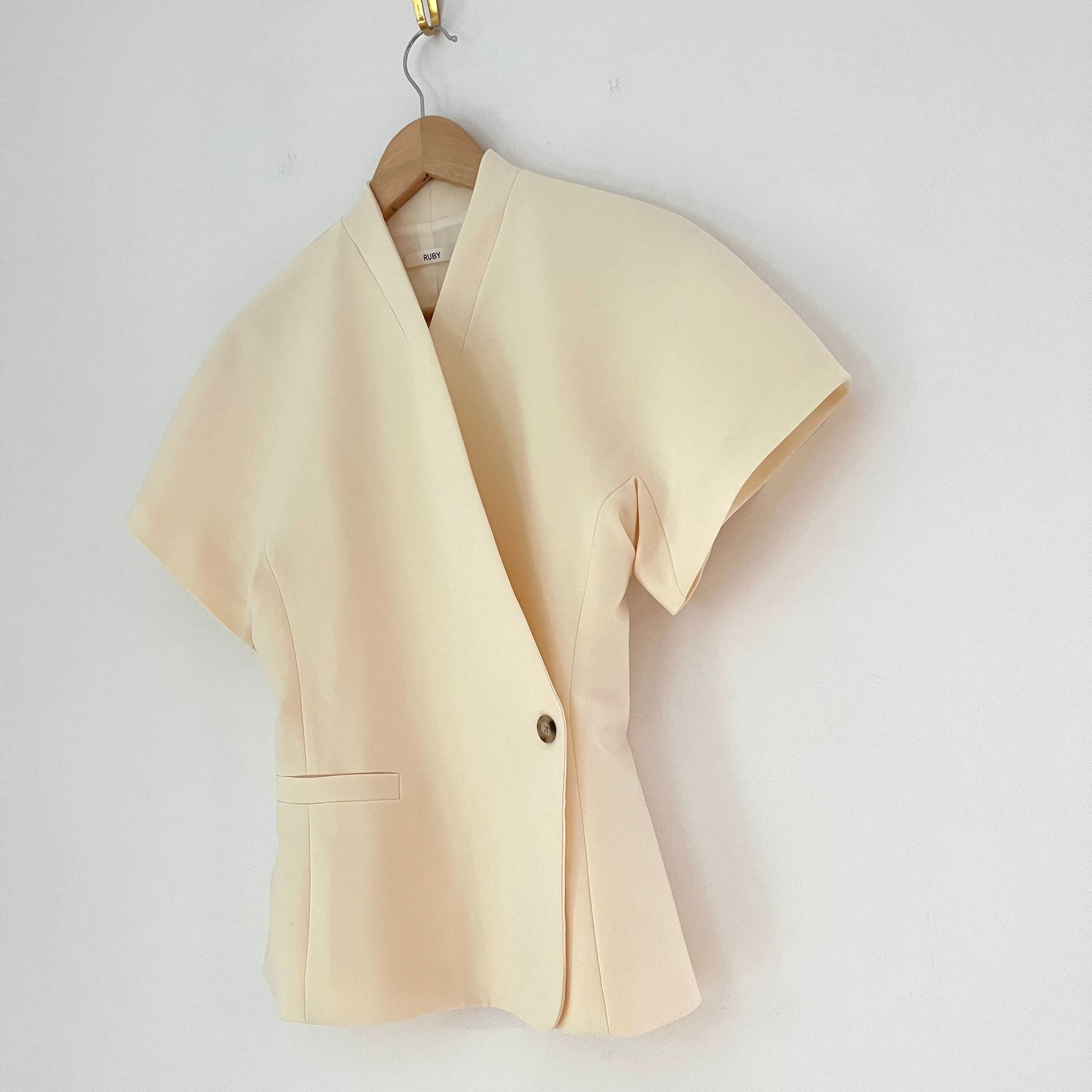 Ruby NZ BNWT COCO Short Sleeve Blazer Blouse Size 6/XS.