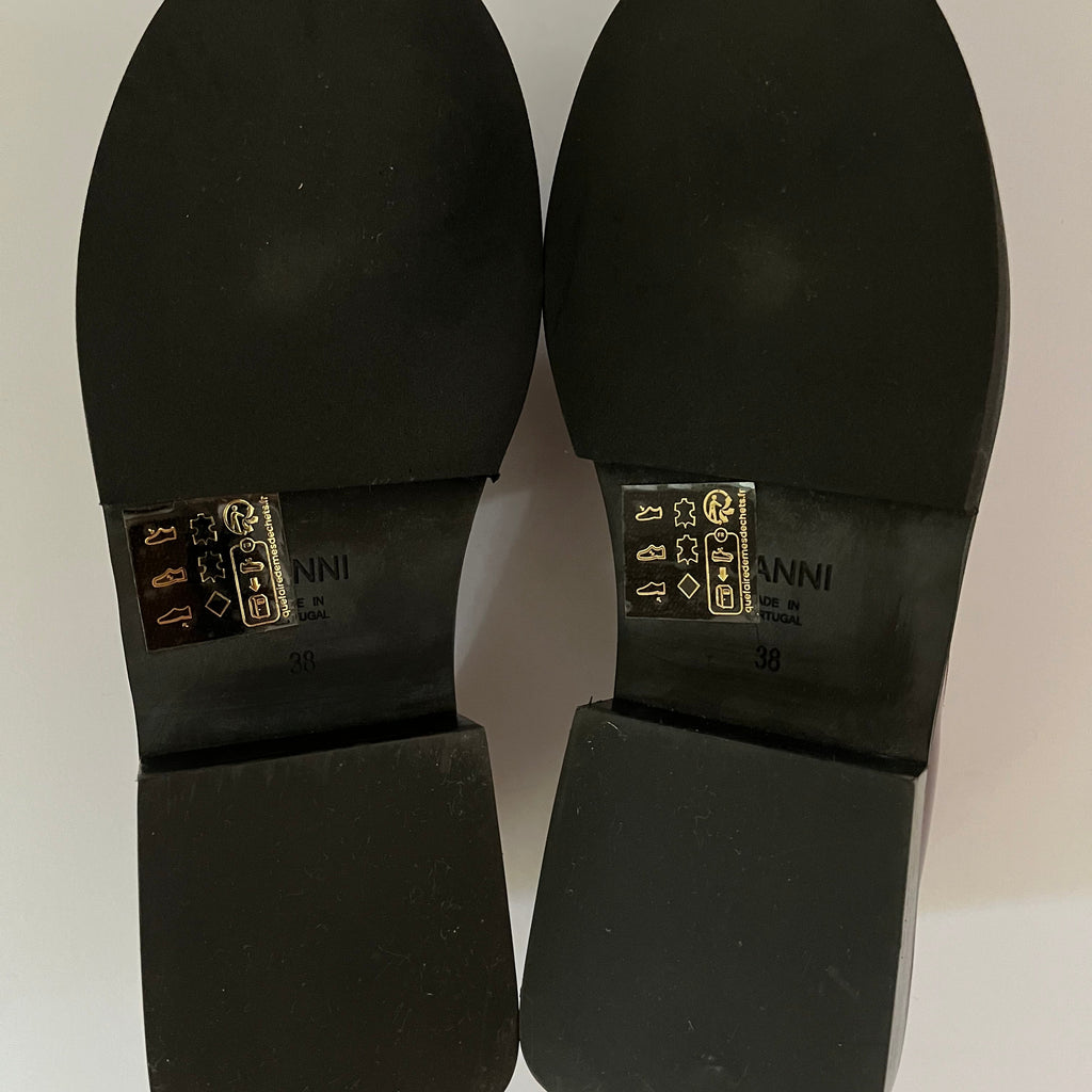 Ganni BUTTERFLY Loafers in Burgundy Size 38.