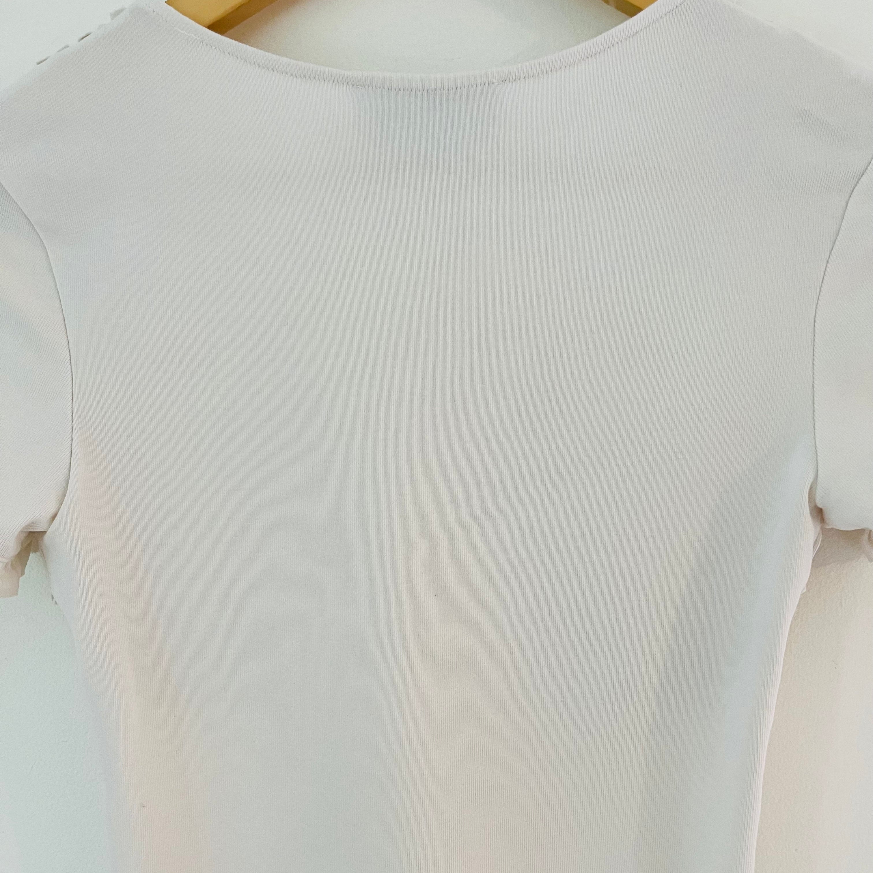 Mode Mischief LULU Ruffle Tee in Cream Size XS.