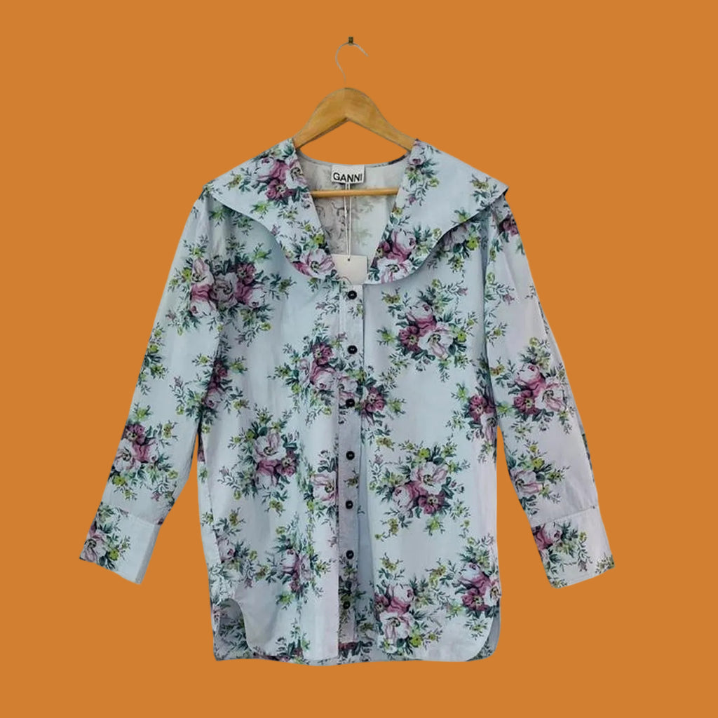 Ganni BNWT Floral Cotton Poplin V neck Blouse in Heather.