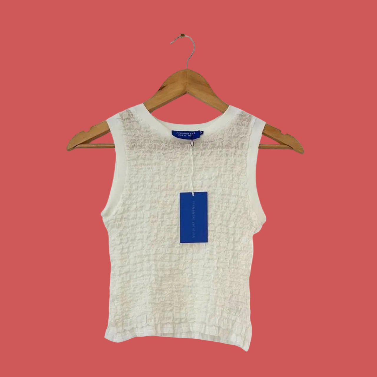 Permanent Vacation BNWT SIGNAL Tank Top in Chalk.