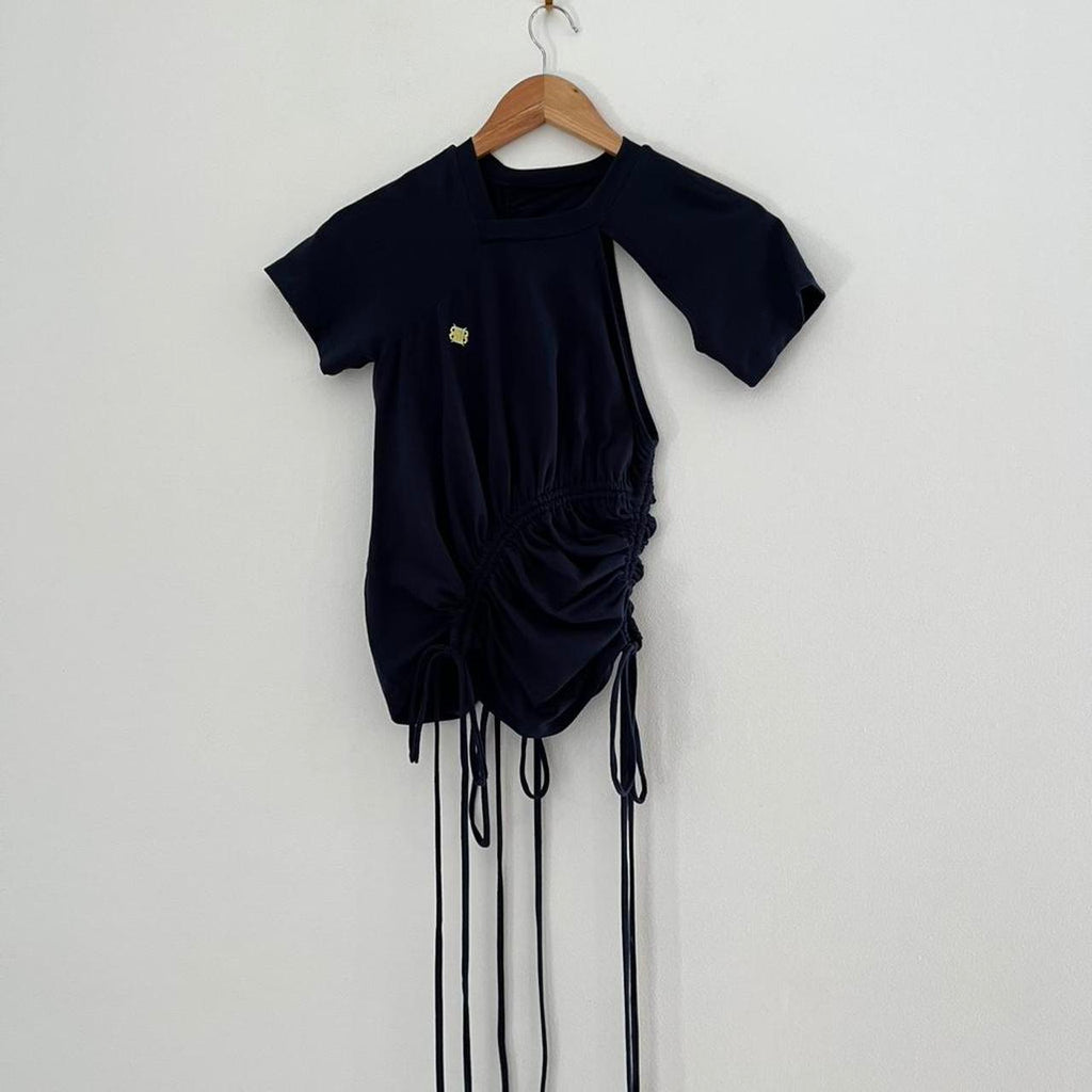 Karla Laidlaw Ruched Short Sleeve Top in Navy Size S.
