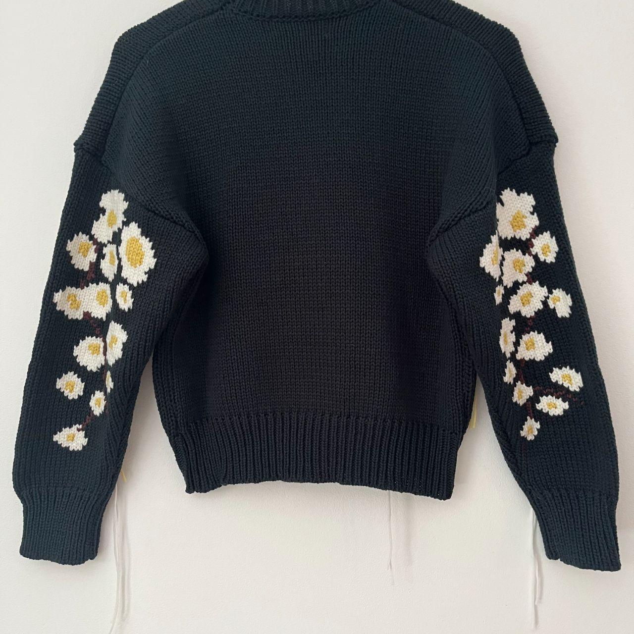 Enföld WINTER SAKURA Knit in Dark Green.