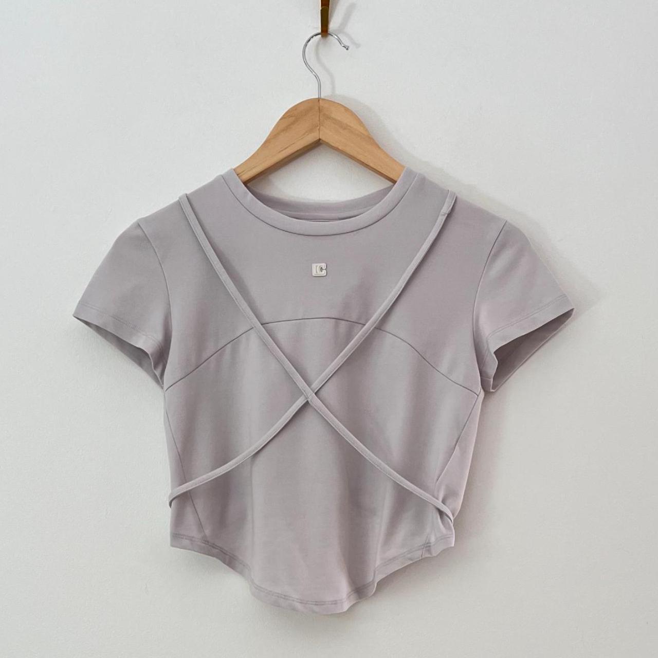 Low Classic BACK HOLE T-Shirt in Light Grey.