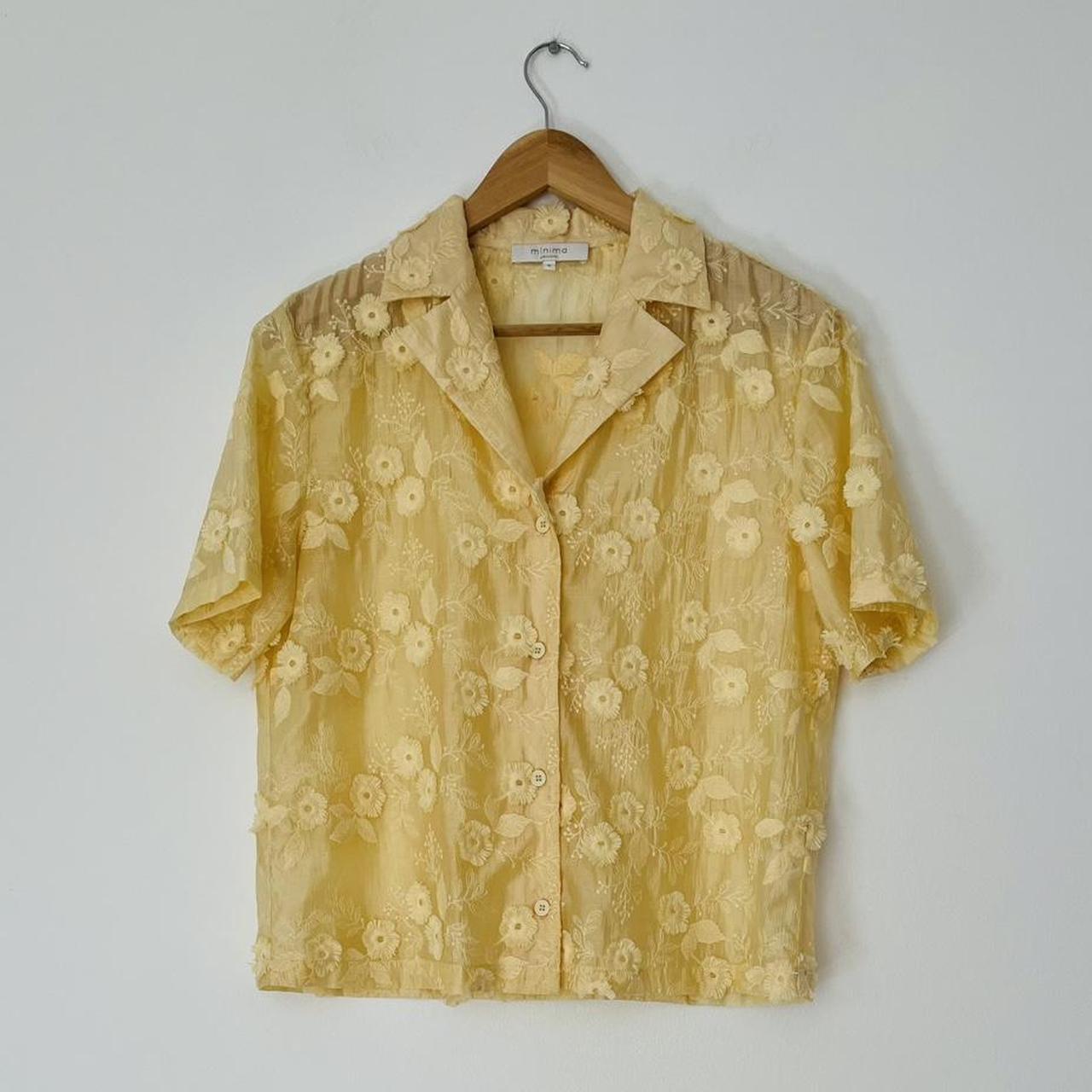 Minima Esenciales LETTIE Shirt in Pastel Yellow.