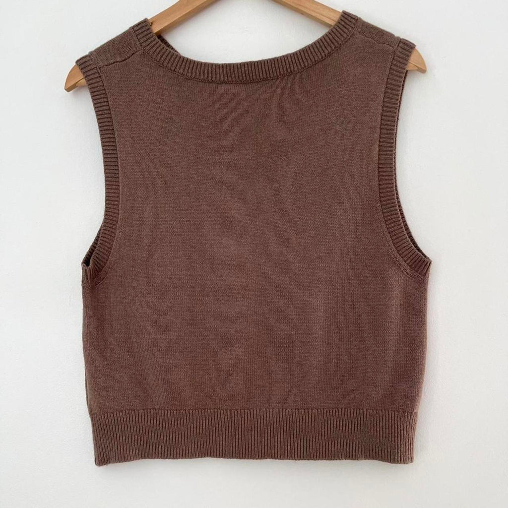 Venroy Floral Knit Vest in Blue Flower.