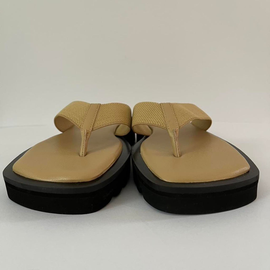 Zulu & Zephyr Thongs in Light Brown.