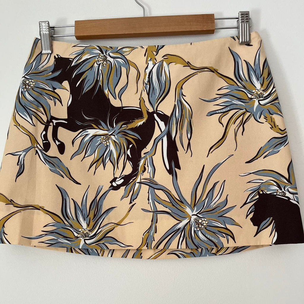 Venroy BNWT Cotton Mini Skirt in Beige Floral Horse Print.