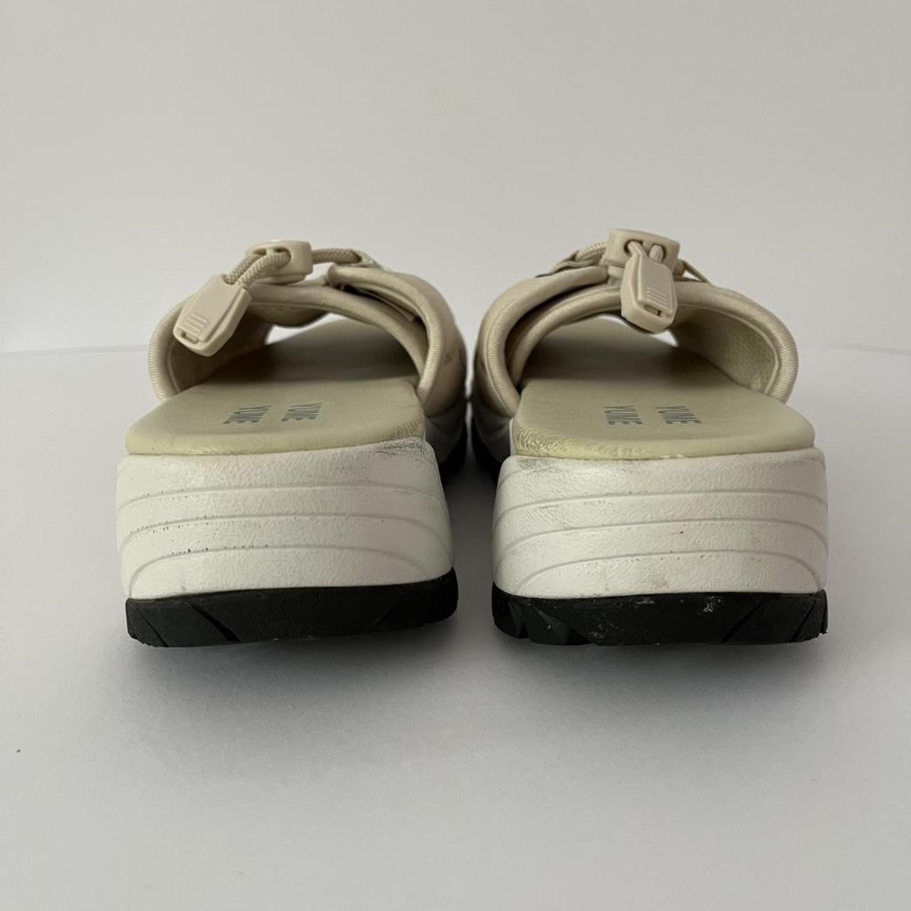 Yume Yume MOUNT KITA Slides in Beige.