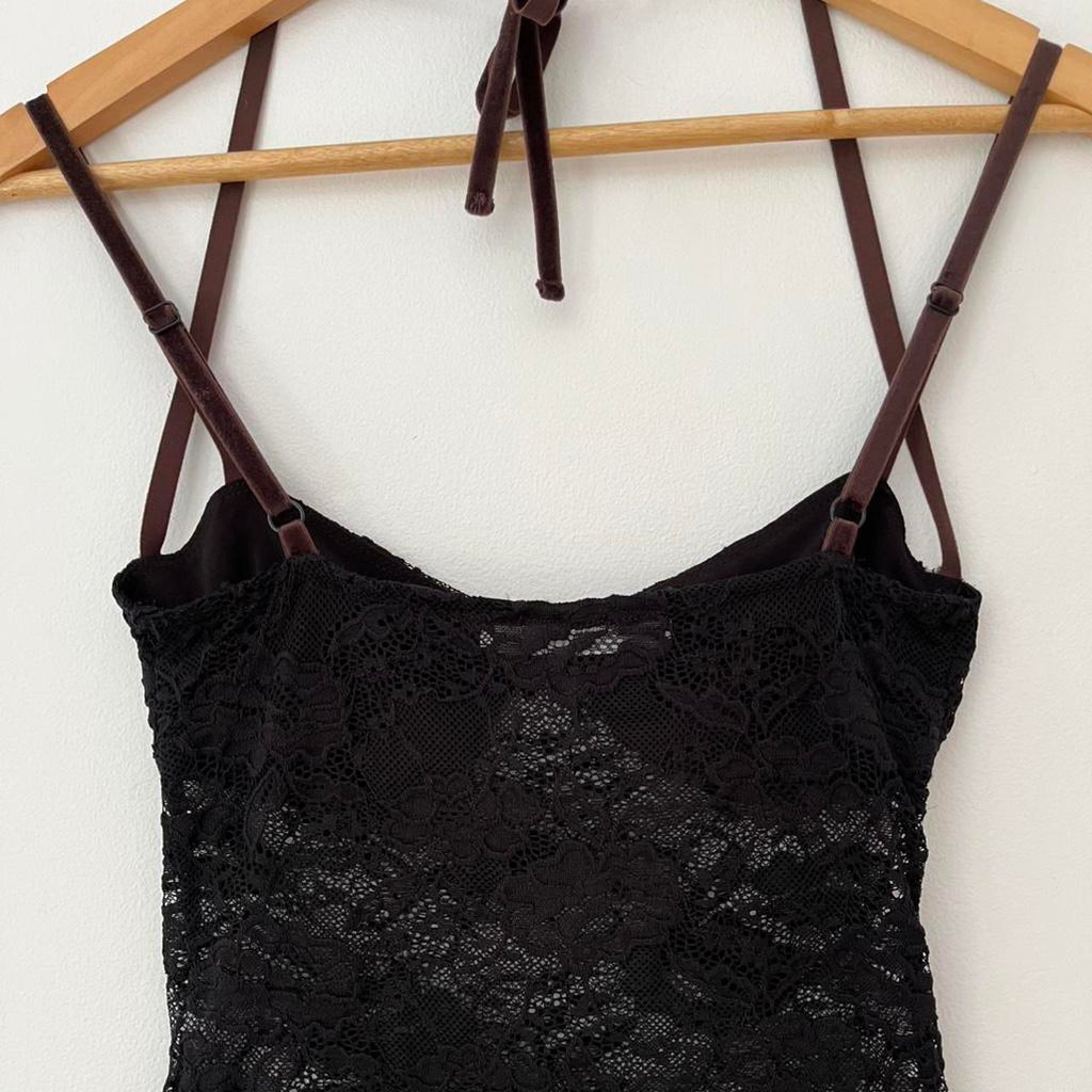 Peachy Den THE BETSEY Lace Cami in Black.