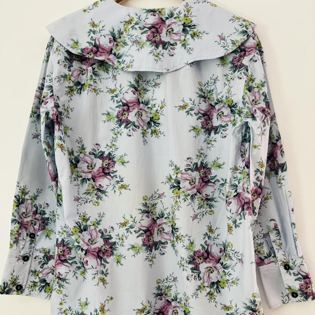 Ganni BNWT Floral Cotton Poplin V neck Blouse in Heather.