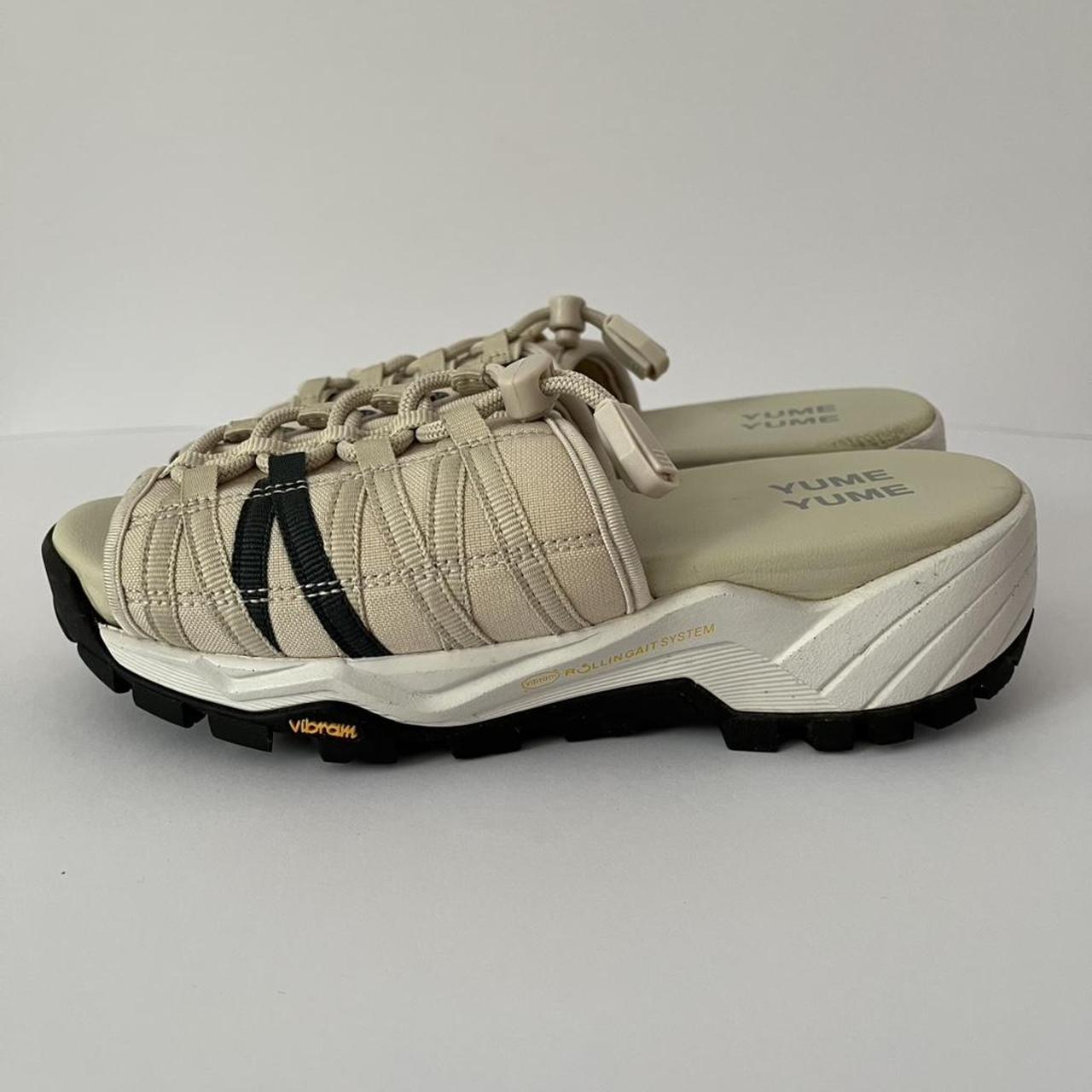 Yume Yume MOUNT KITA Slides in Beige.