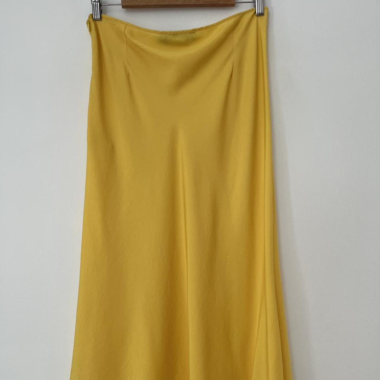 Siedrés PRIM Midi Skirt in Yellow.