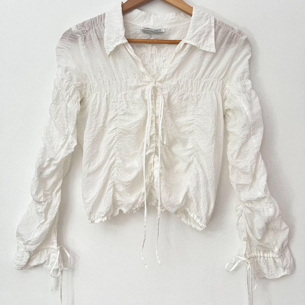 Low Classic WRINKLE Shirt in White Size M.
