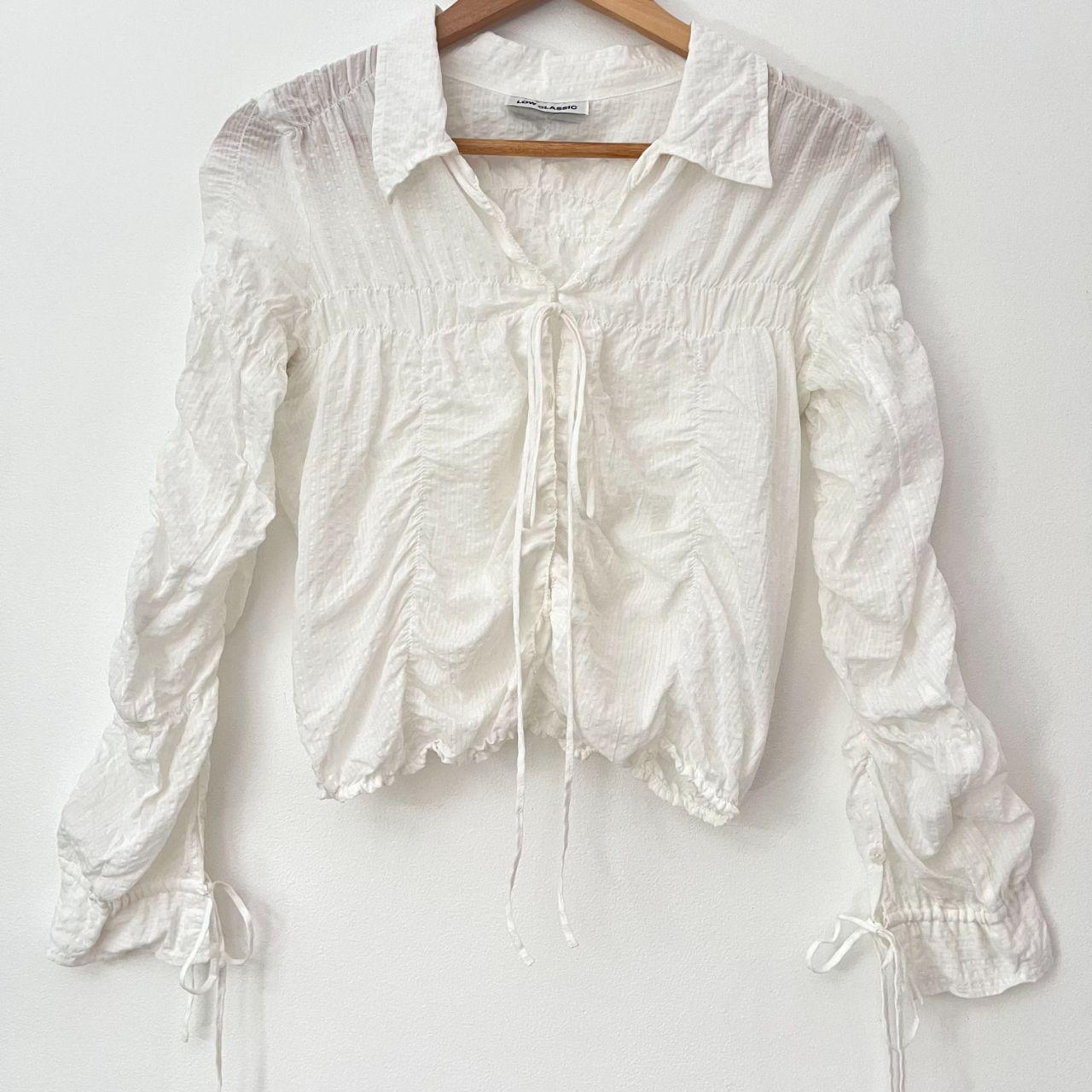 Low Classic WRINKLE Shirt in White Size M.