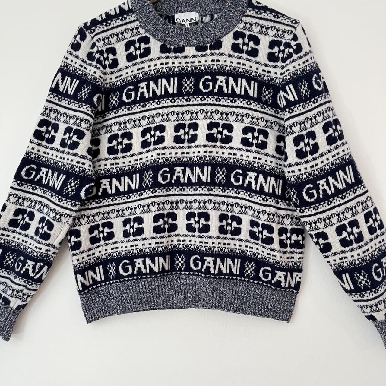 Ganni O-neck Logo Sweater in Sky Captain.