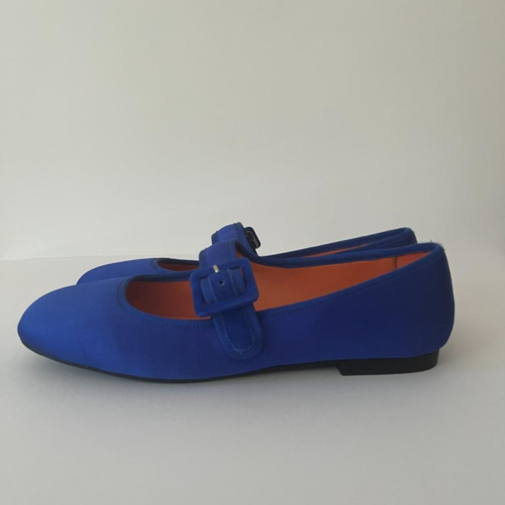 Radical Yes THE TWIGGY in Yves Klein Blue.