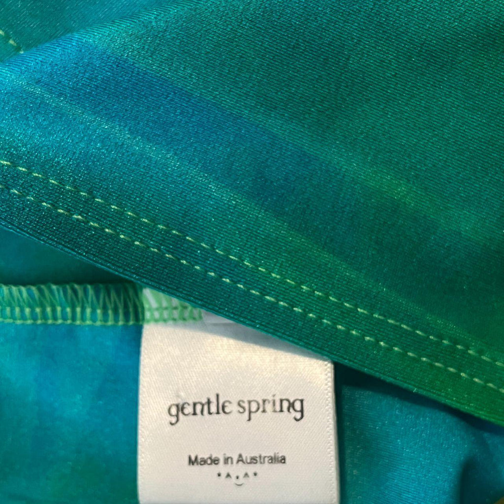 All is A Gentle Spring O-Ring One Shoulder Crop Top Size M.