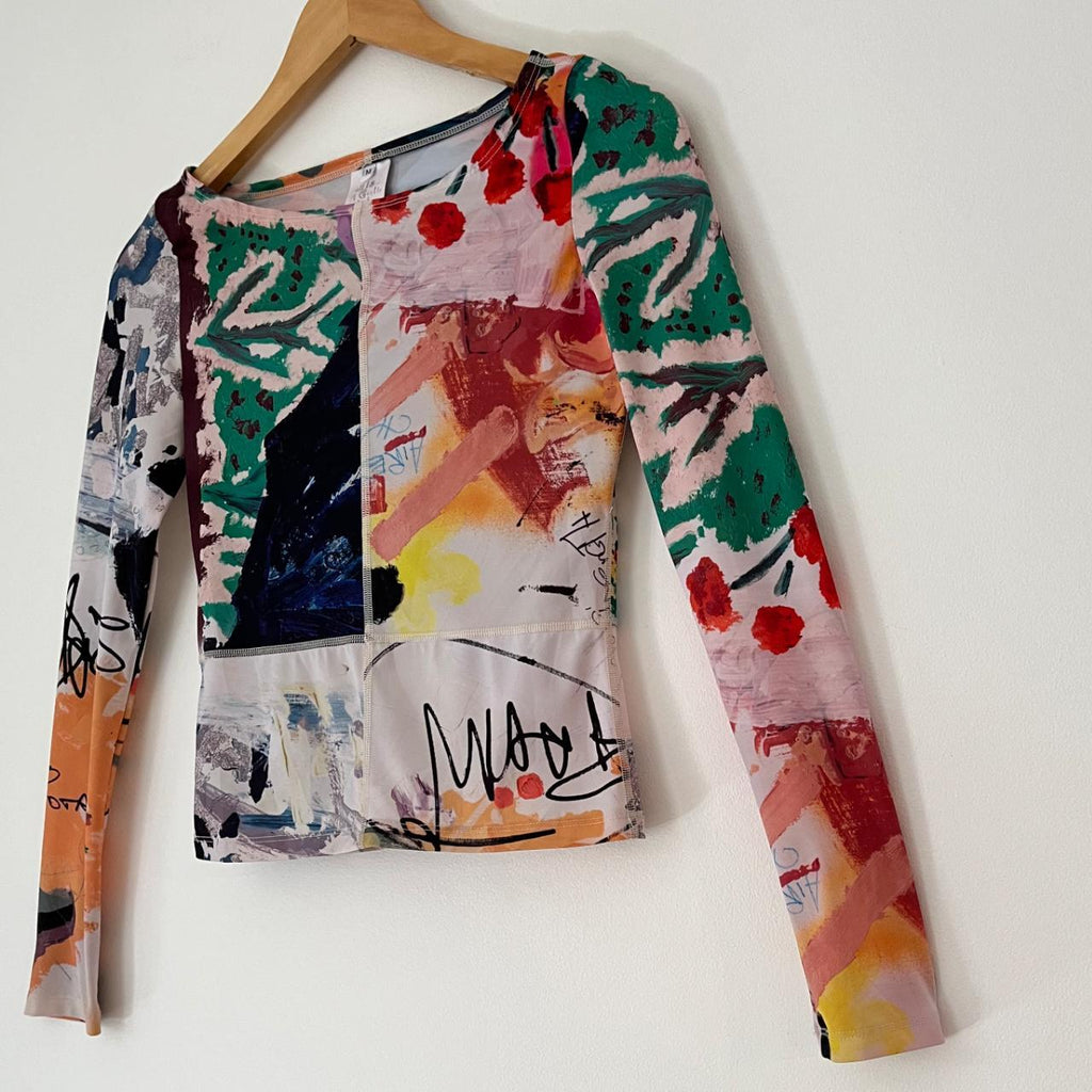 All Is A Gentle Spring RAINBOW FLEX Tapestry Long Sleeve Top Size M.