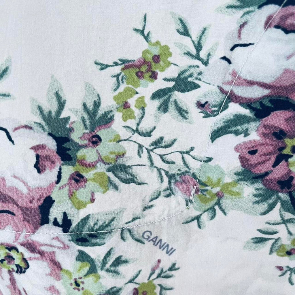 Ganni BNWT Floral Cotton Poplin V neck Blouse in Heather.