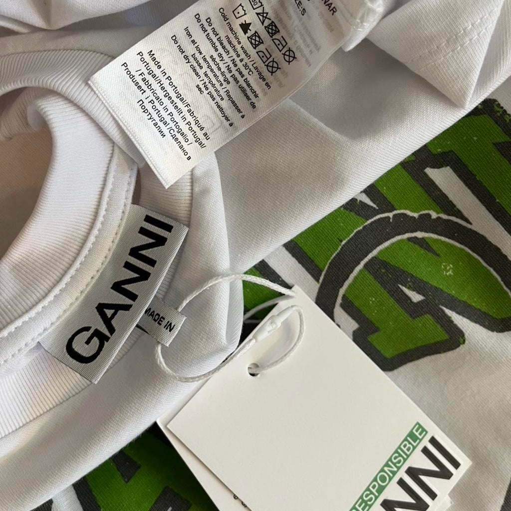 Ganni BNWT Basic Jersey Cherry Relaxed T-Shirt.