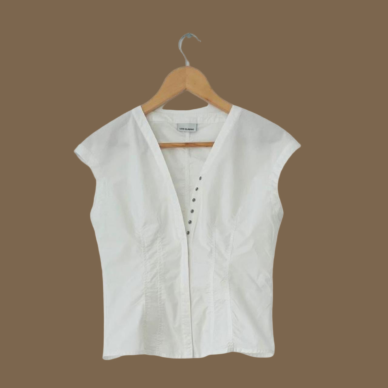 Low Classic CAP SLEEVE Shirt in White.