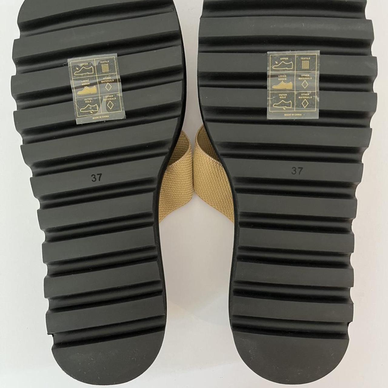 Zulu & Zephyr Thongs in Light Brown.