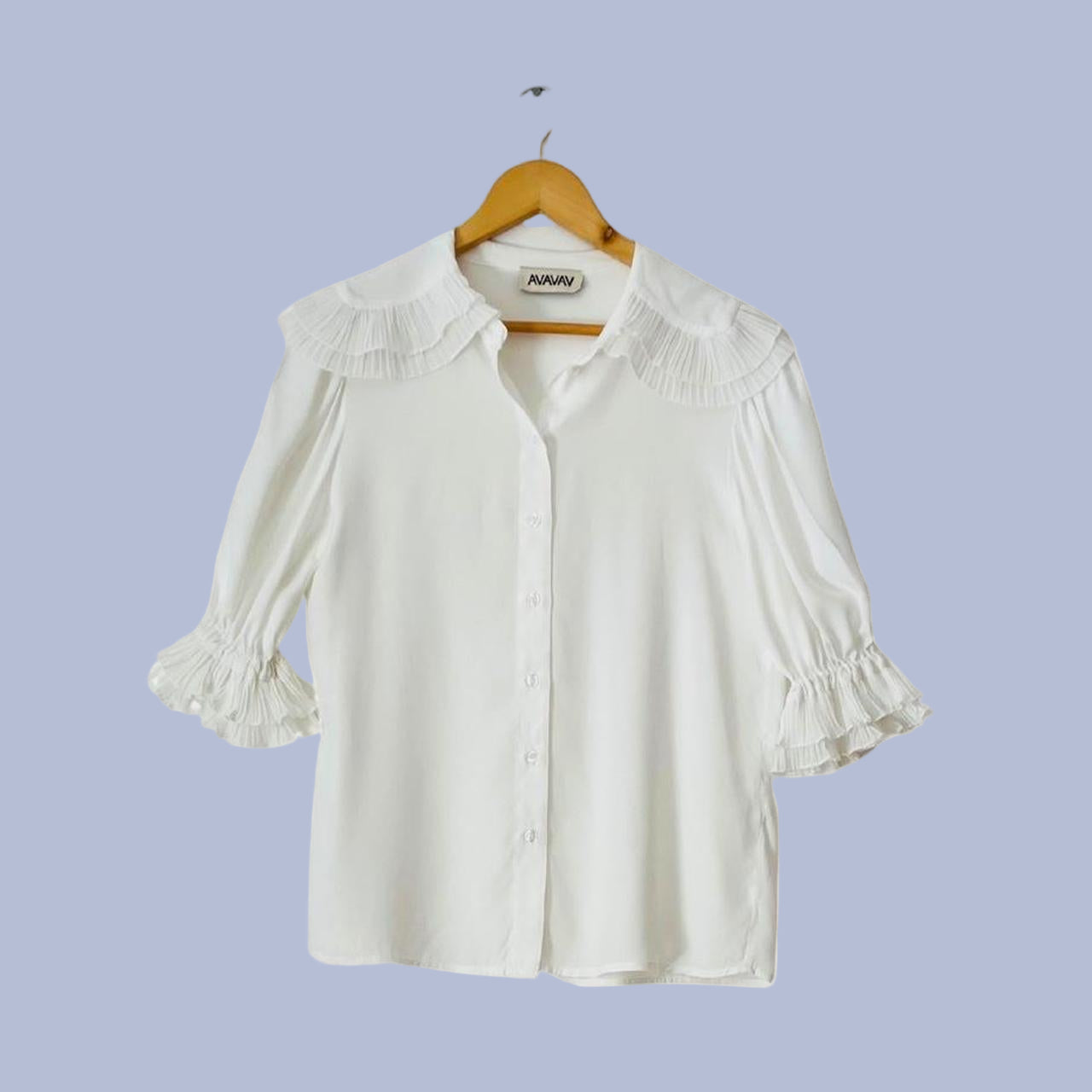 Avavav Ruffle Blouse in White.