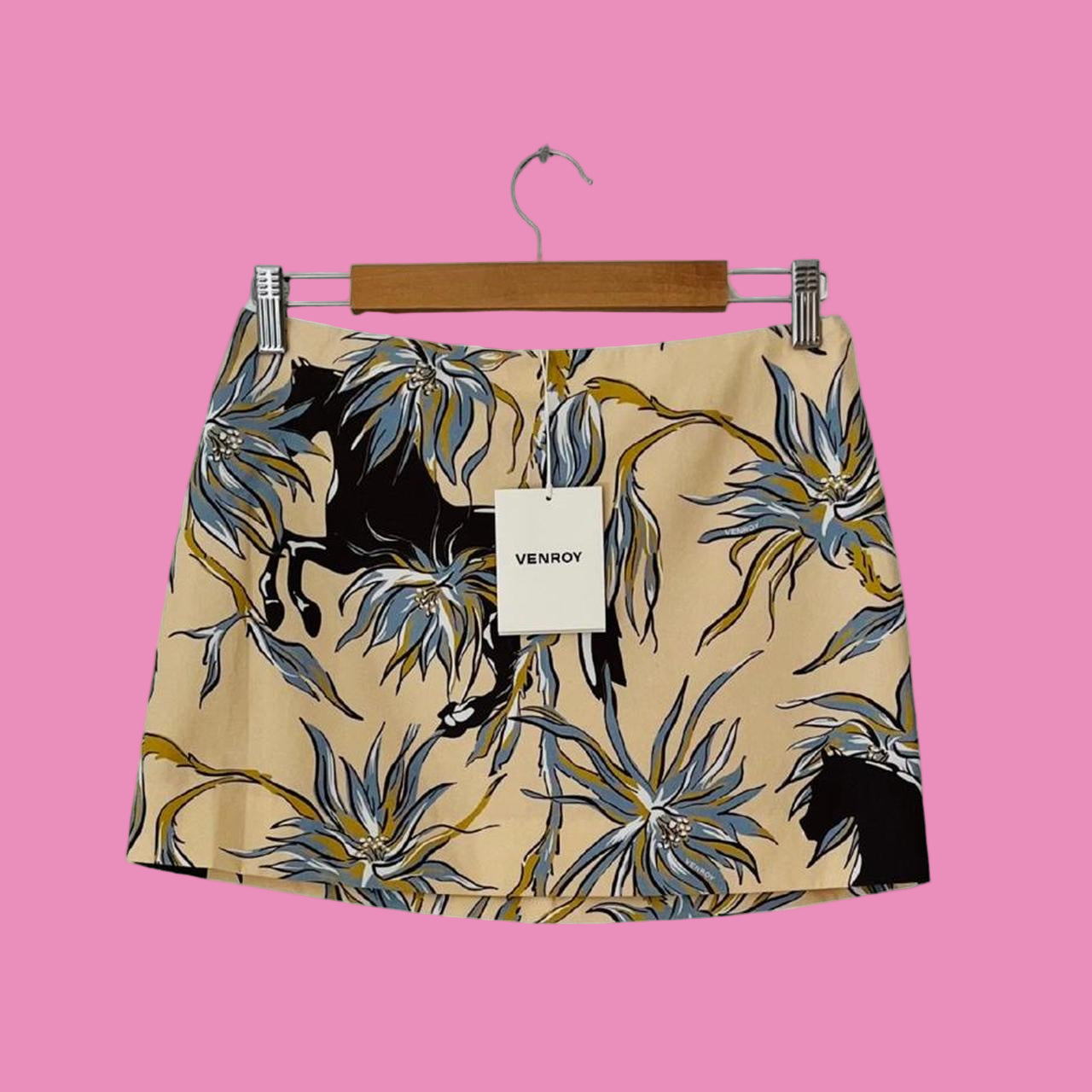 Venroy BNWT Cotton Mini Skirt in Beige Floral Horse Print.