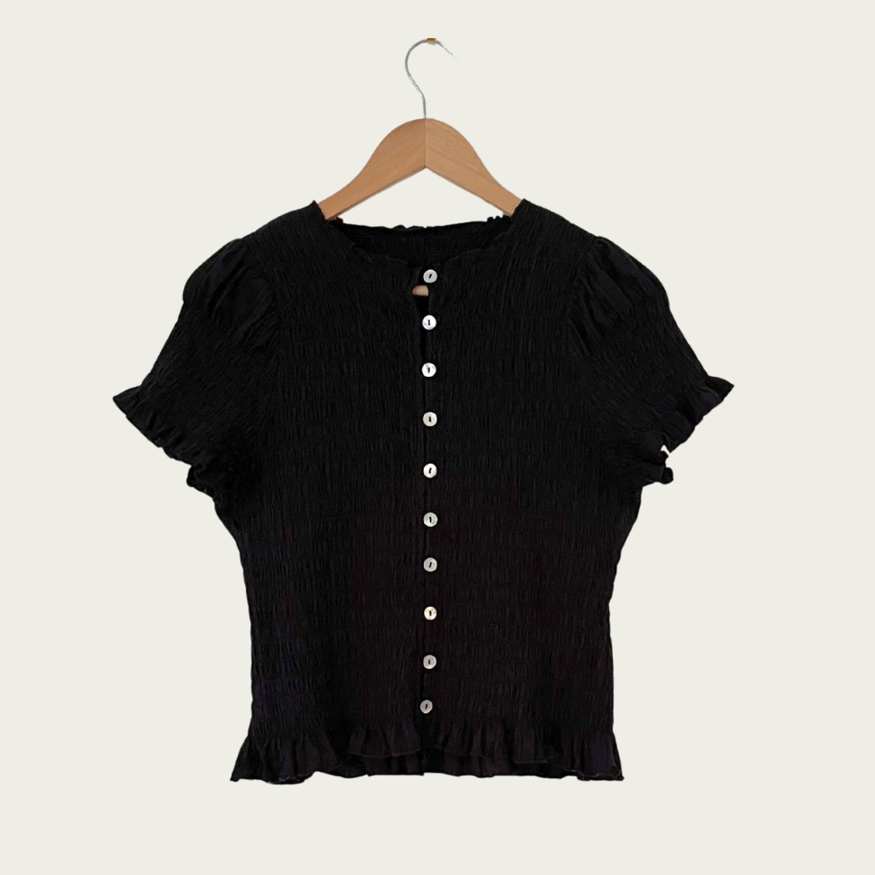 Apres Studios RUCHED Button Tee Size XL.