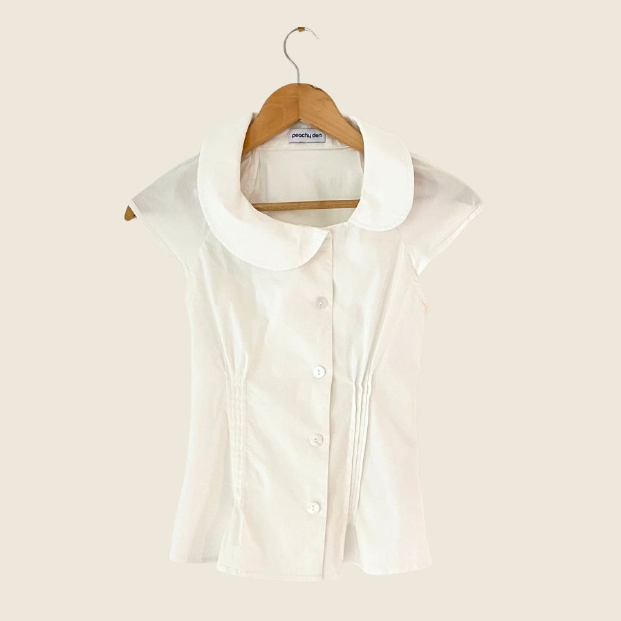 Peachy Den MISSY Asymmetric Blouse in Porcelain Size XS.