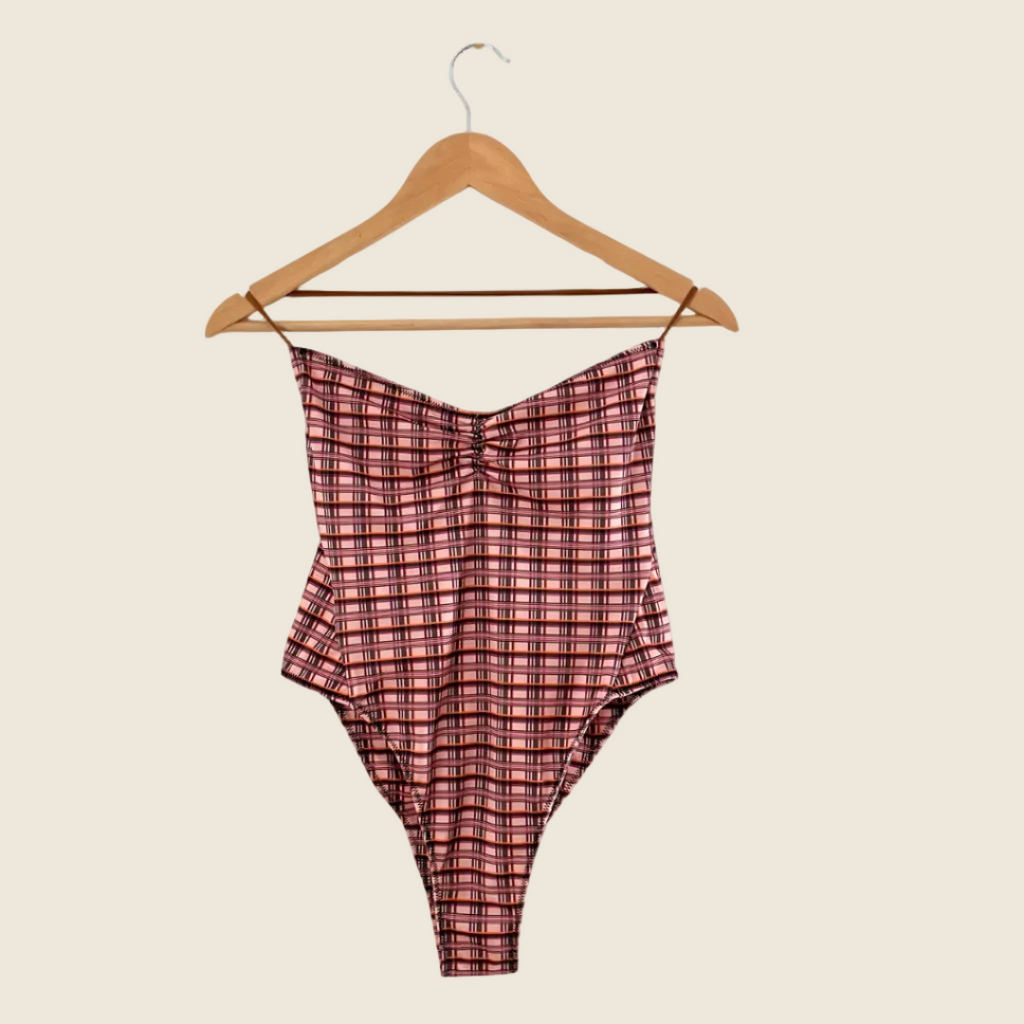 Apres Studios BNWT CINDY One Piece Swimwear Size M.
