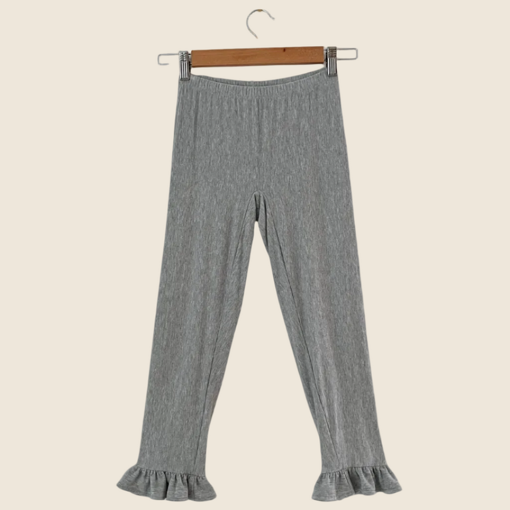 Alix Higgins Ruffle Capris Size XS.