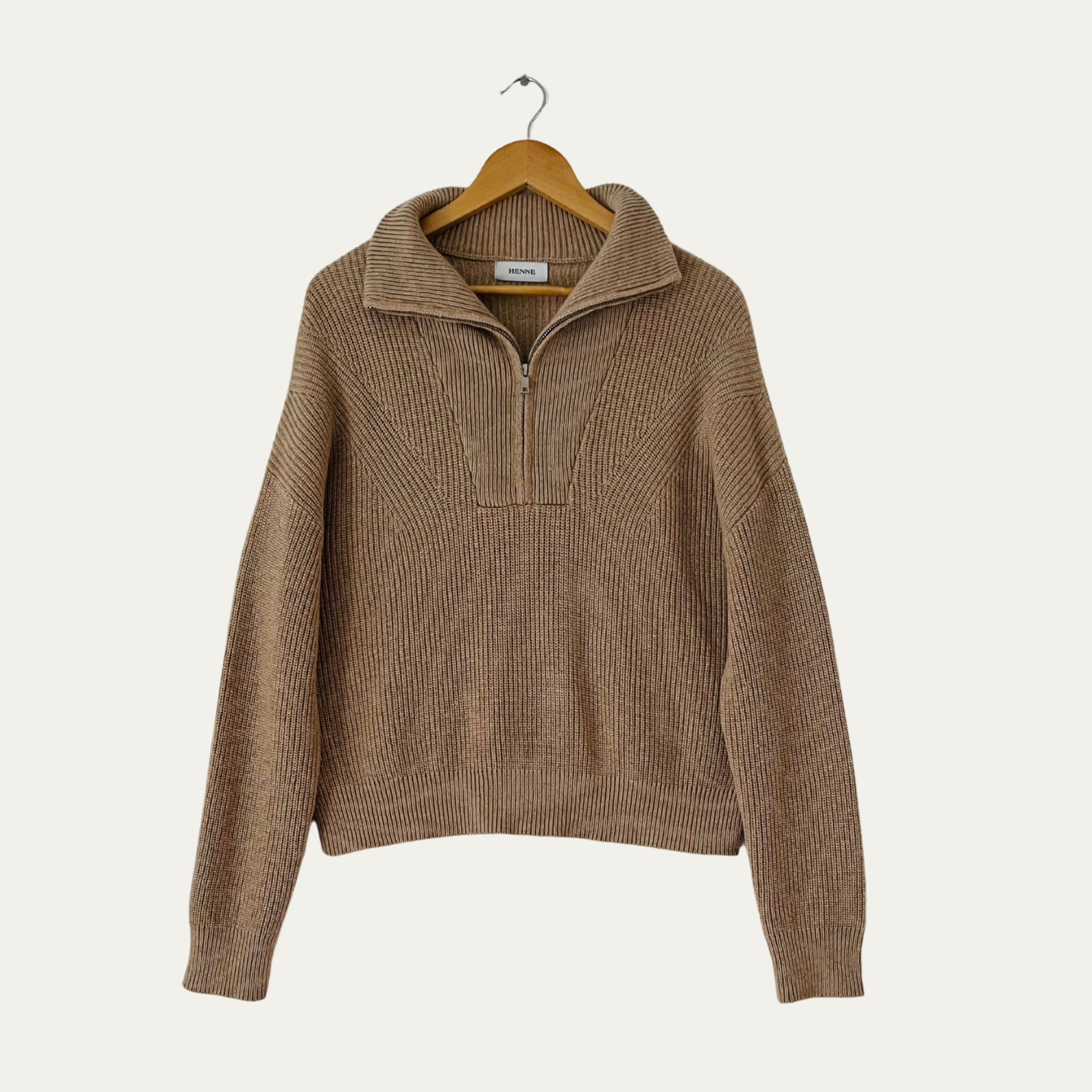 Henne DARIO Knit Sweater.