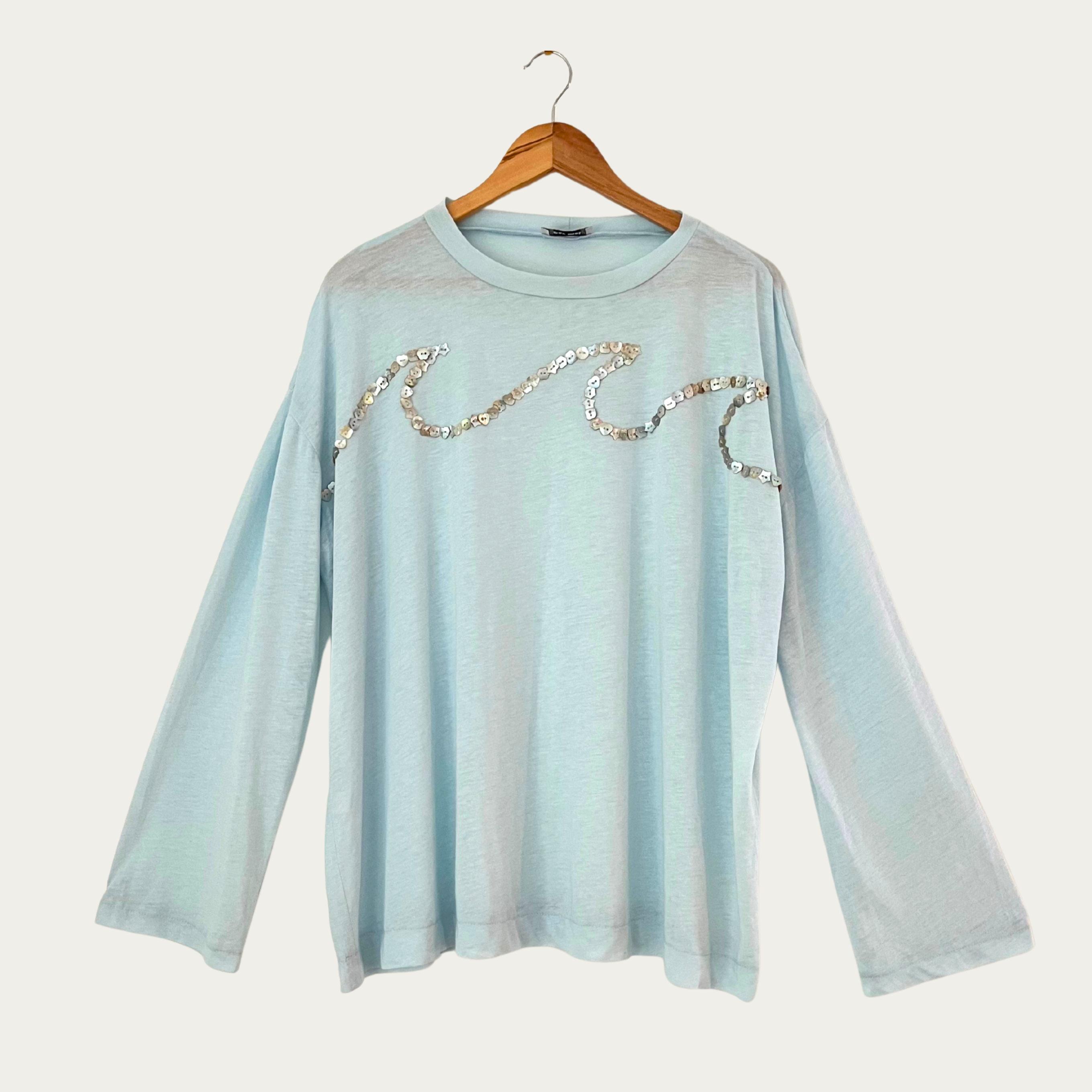 Par Moi EVERYDAY WAVES Tee Size XL.